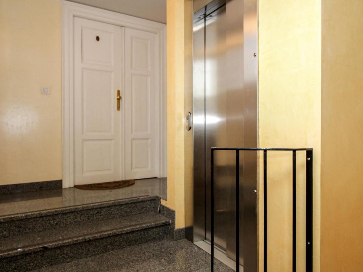 Apartment O21 By Interhome Prague Ngoại thất bức ảnh
